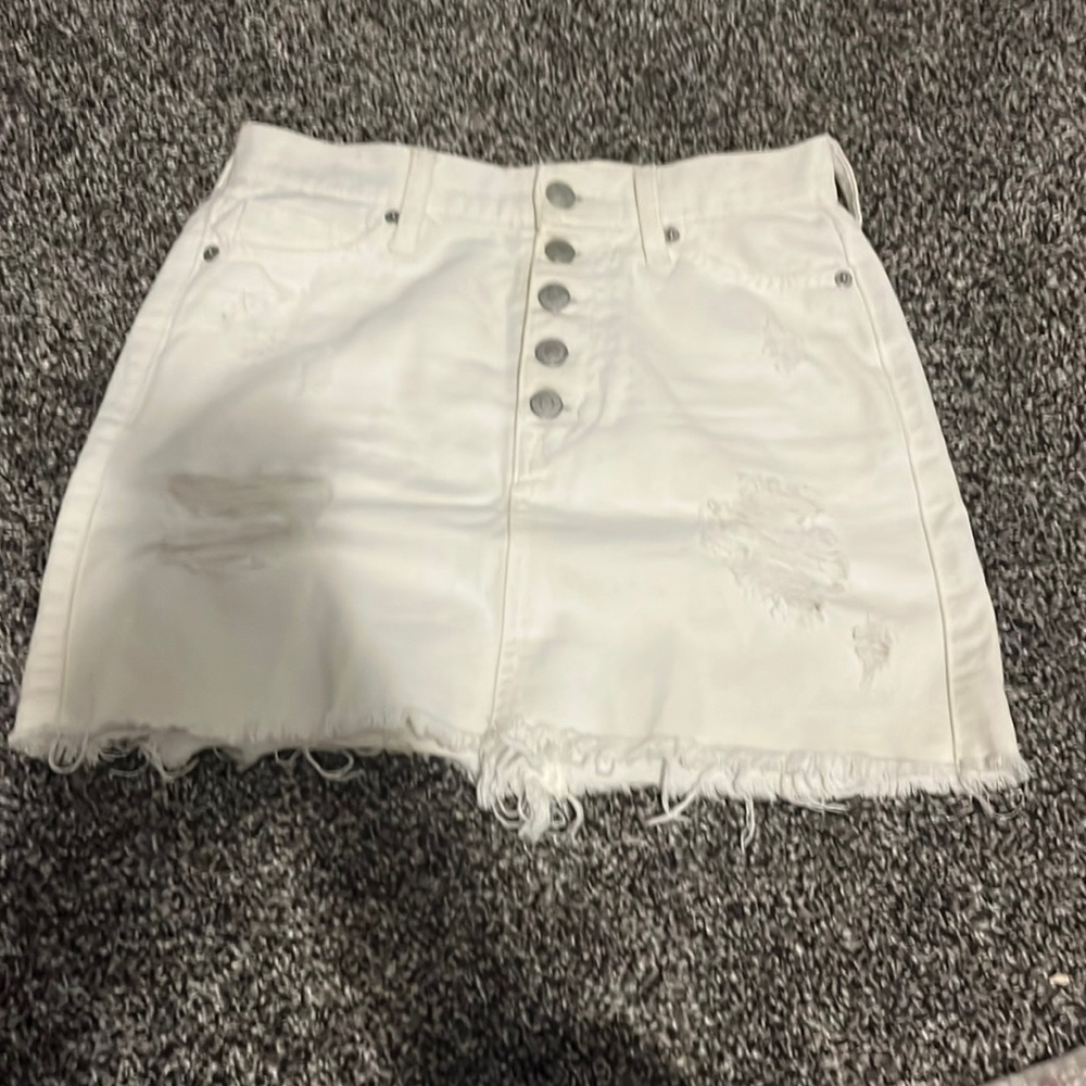 Aeropostale brand new skirt never worn bright white Jean skirt